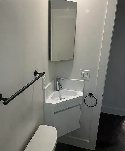 3767 Laurel Park Hwy #B — Photo 7