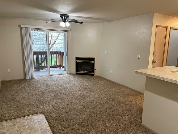 2nd image of 5209 NE 34th St APT A5