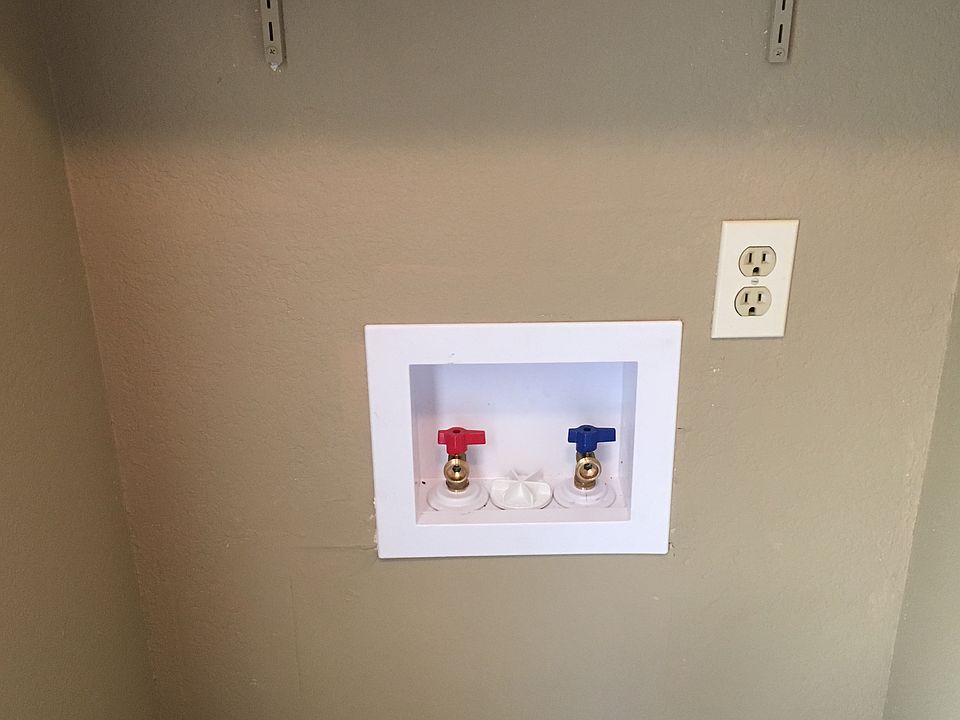 1st image of 812 Little Creek Dr