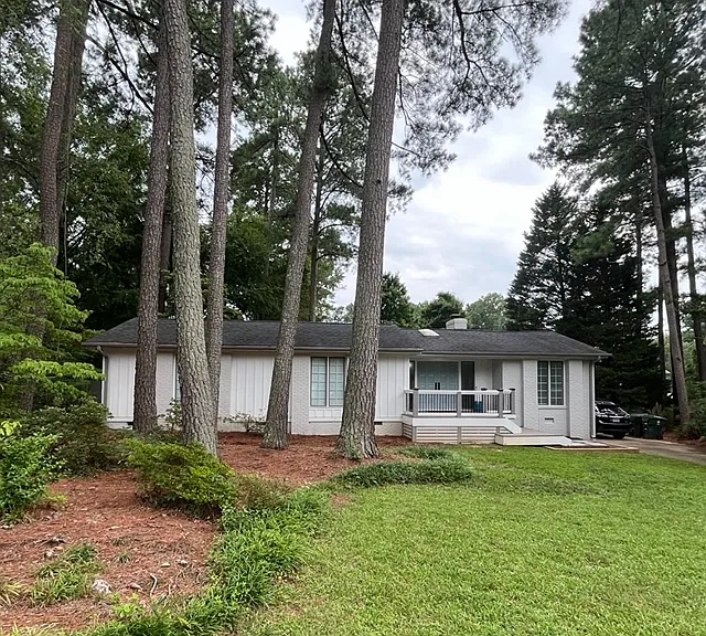 2016 Mallard Ln — Photo 2