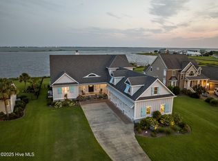 358 Yacht Club Dr, Newport, NC 28570