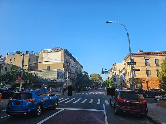 4th image of 193 Rogers Ave