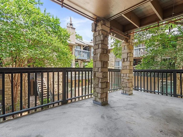 3627 Menchaca Rd #204 — Photo 9
