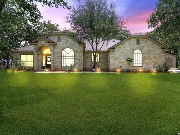 351 ROSEWOOD DR, La Vernia, TX 78121