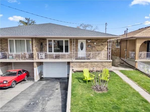 135 Parkdale Ave S, Hamilton, ON L8K 6K4