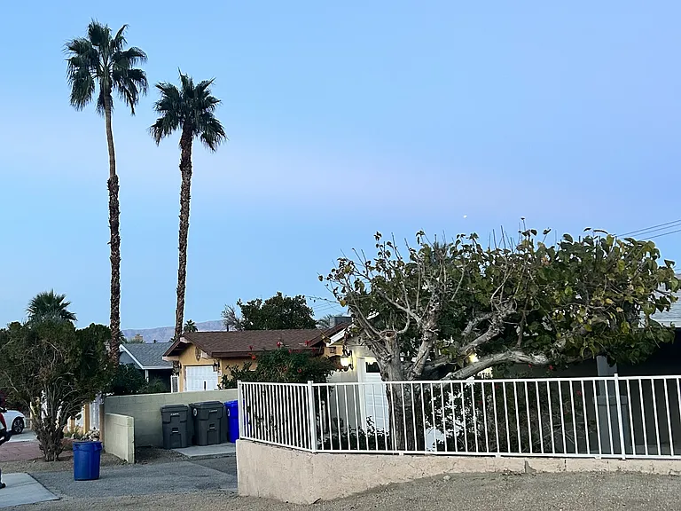 52710 Avenida Mendoza — Photo 27