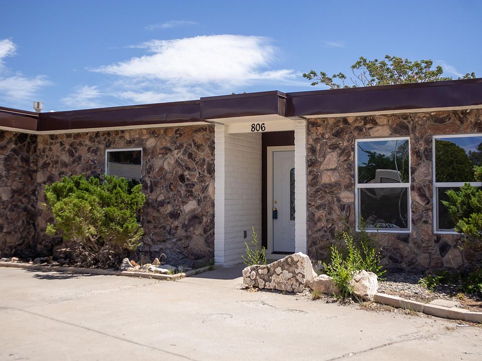 1st image of 806 Oreja De Oro Dr SE
