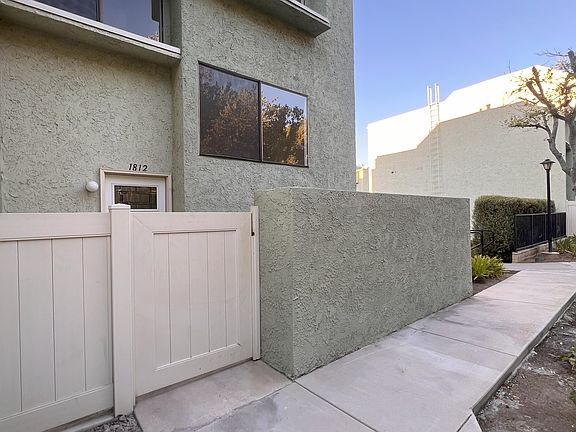 4th image of 1812 San Diego St