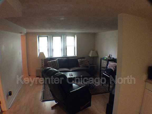 5th image of 2652 W Homer St