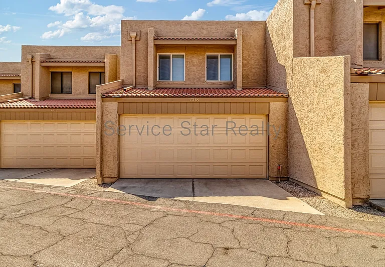 7318 N 43rd Ln — Photo 1
