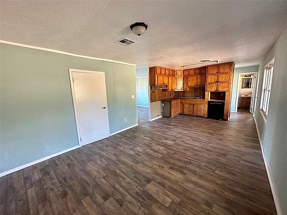 4th image of 2316 NW 28th St
