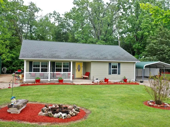 7505 Beach Ln, Sainte Genevieve, MO 63670