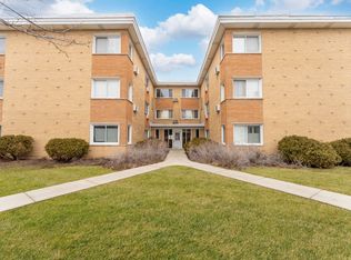 1625 Howard St APT C3, Evanston, IL 60202