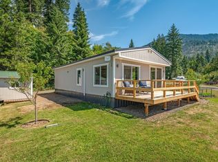 302 School Rd #15, Hope, ID 83836