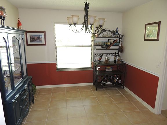 3rd image of 1650 Sheffield Pl