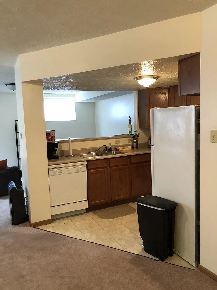 Building Photo - 318 Boggs Ave #8