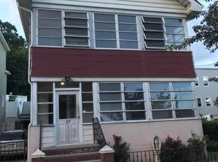 25 Pleasant Valley Ave, Staten Island, NY 10304