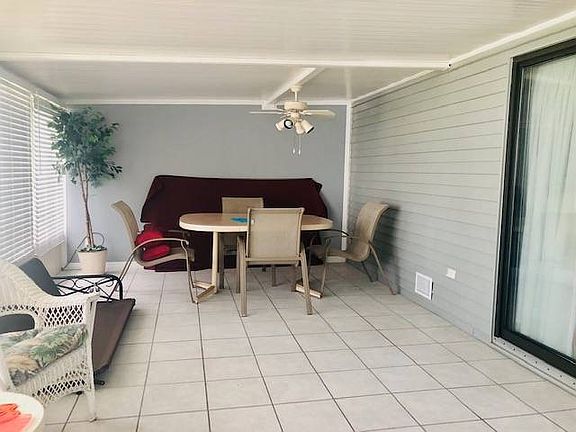 5th image of 25734 Lilac Ct