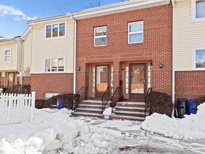 61 Washington St #D, Malden, MA, 02148