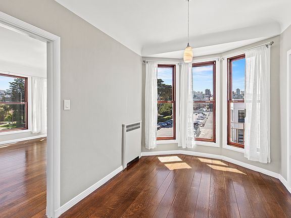 5th image of 1700 Bay St #302