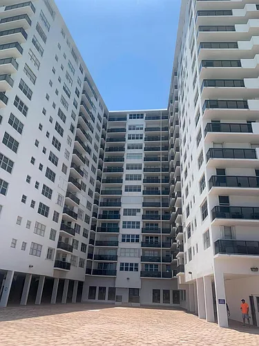 6039 Collins Ave #1722 Photo 1