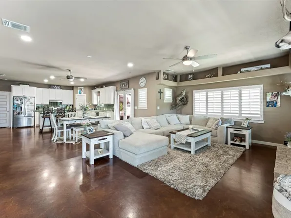 8252 Money Ln, Fort Worth, TX 76126