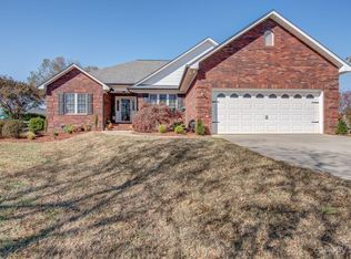 3446 Cloninger Rd, Dallas, NC 28034