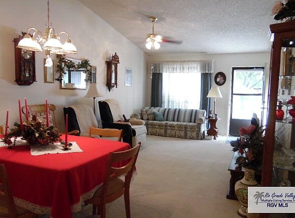 3rd image of 1000 Camelot Dr