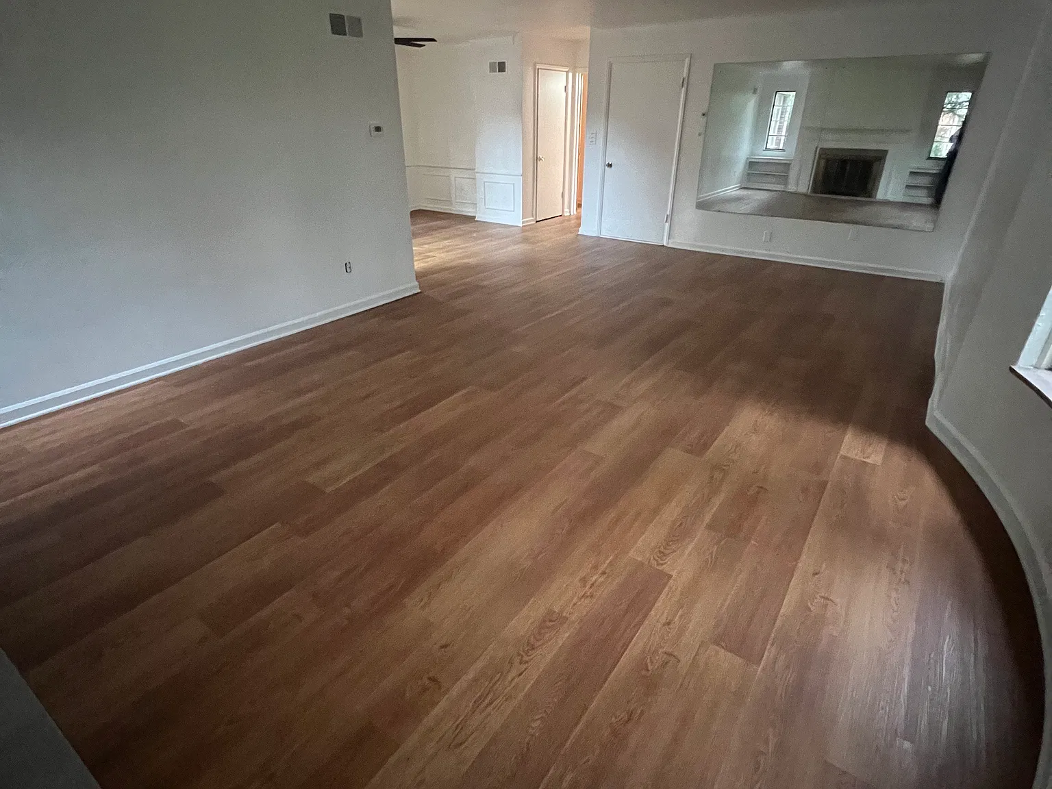 2 bed, 1900 sqft, $1,200 — Photo 2