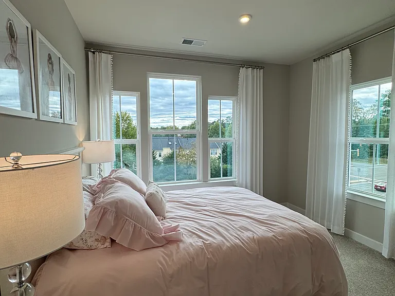 8001 Lake Laurel Ln #B — Photo 21