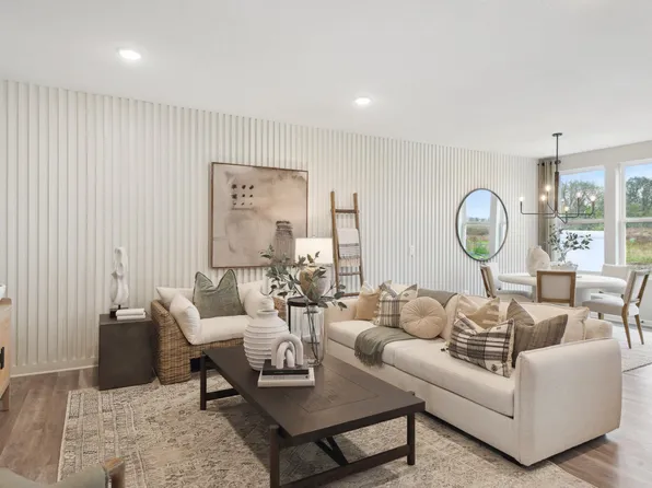 6293 Ivywood Ave, Cottage Grove, MN 55016