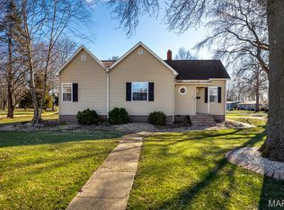 518 S Madison St, Staunton, IL 62088