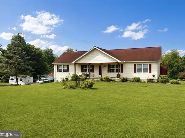 960 Mount Gretna Rd, Elizabethtown, PA 17022