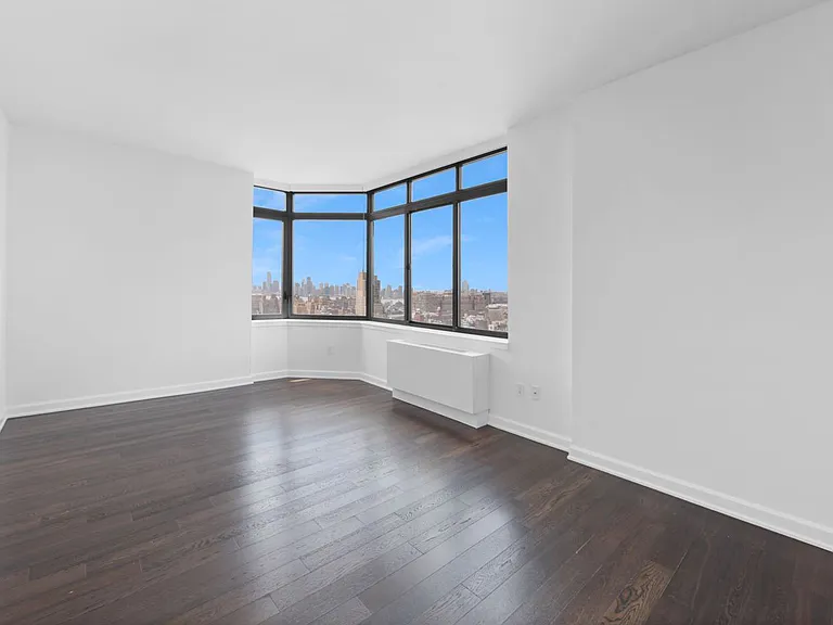 77 W 24th St #B — Photo 6