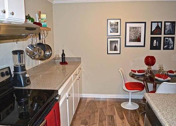 3rd image of 6225 Lake Washington Blvd NE APT 204