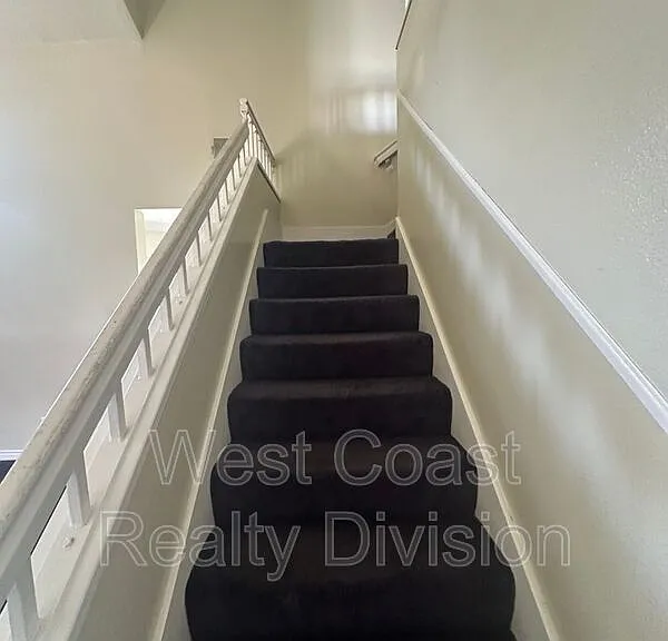 7049 Arlington Pl — Photo 17