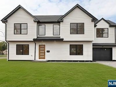 70 Greenwich St, Bergenfield, NJ, 07621