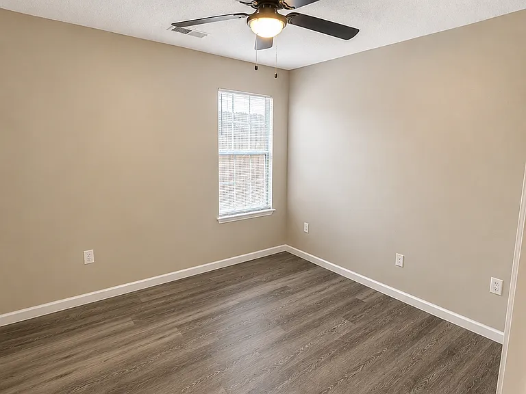 9277 Grove Manor Dr — Photo 8