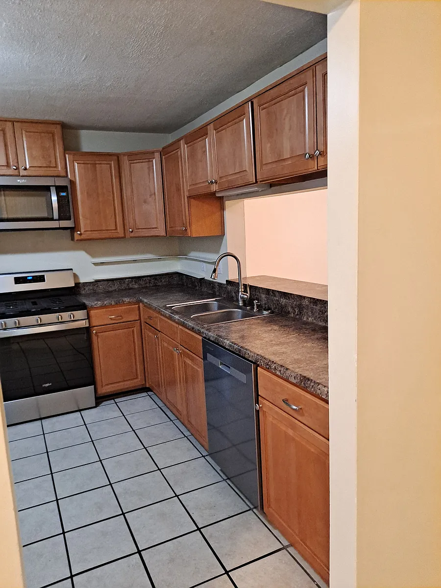 Kitchen - 1713 Unicorn Dr