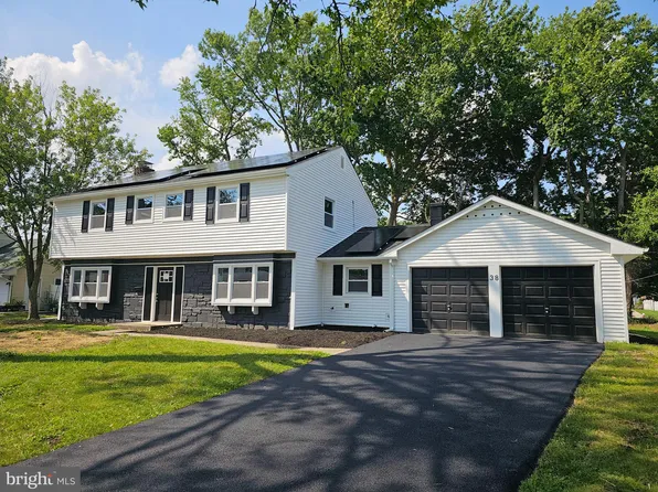 38 Edison Ln, Willingboro, NJ 08046