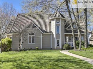 5291 NE Ash Grove Ct, Lees Summit, MO 64064