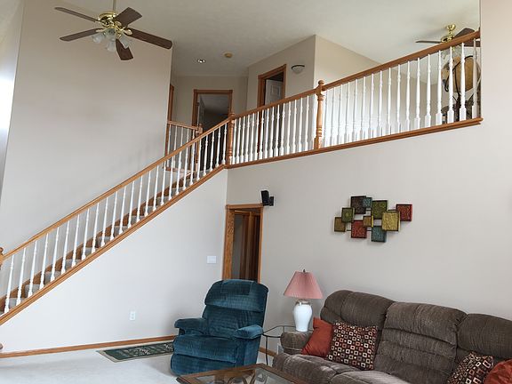 Open to upstairs
