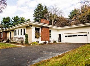 9 Riding Club Rd, Troy, NY 12180