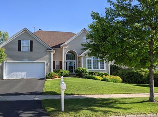 33868 N Summerfields Dr, Gurnee, IL 60031