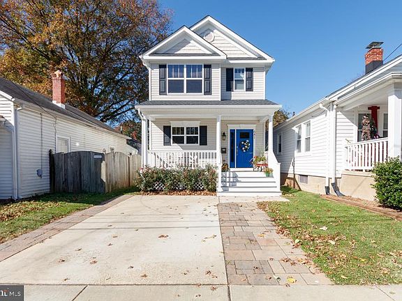 3rd image of 641 Maury St