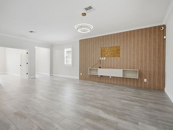 5th image of 3285 Stratton Cir