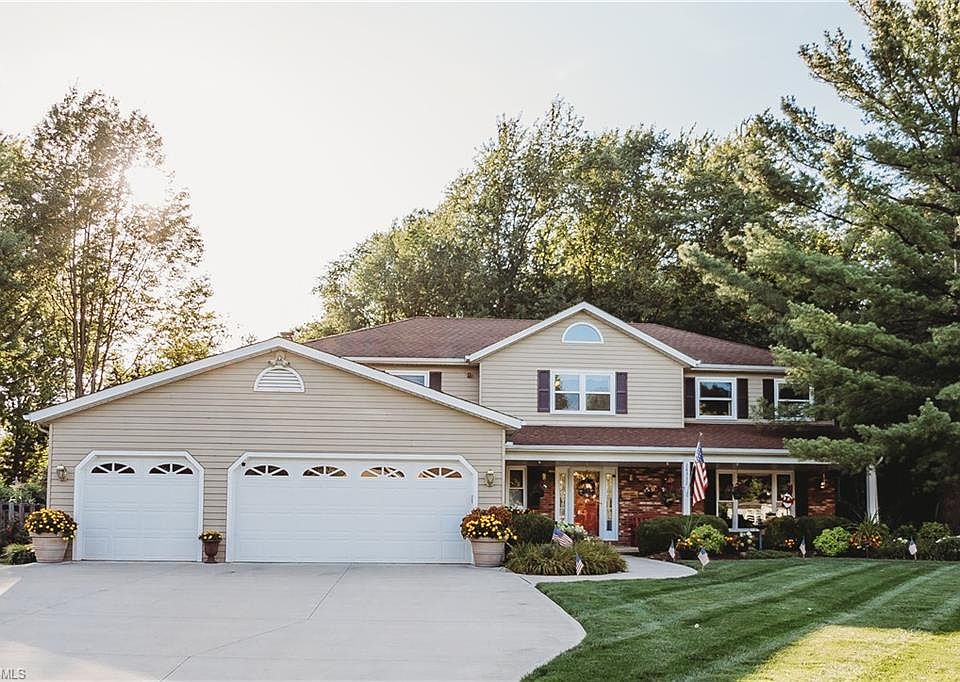 1st image of 28532 Stonegate Cir