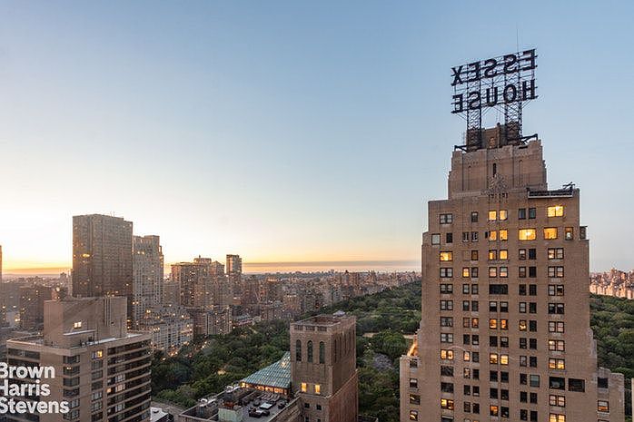 1st image of 157 W 57th St APT 39A