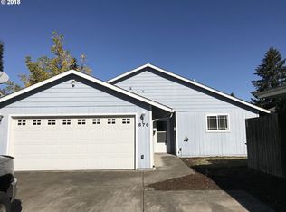 676 58th St, Springfield, OR 97478