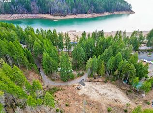 110 E Guymoore Dr #1 & 2, Detroit, OR 97342